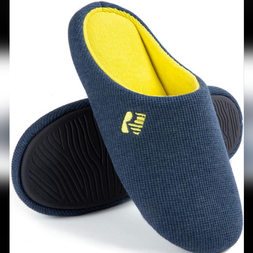 New ROCKDOVE Men's MEMORY FOAM SLIPPERS sz 9- 10